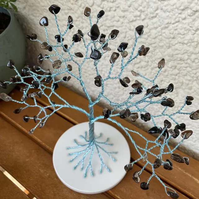 Handmade tree made of wire and natural stones/ decoration/ gift. (photo 3)