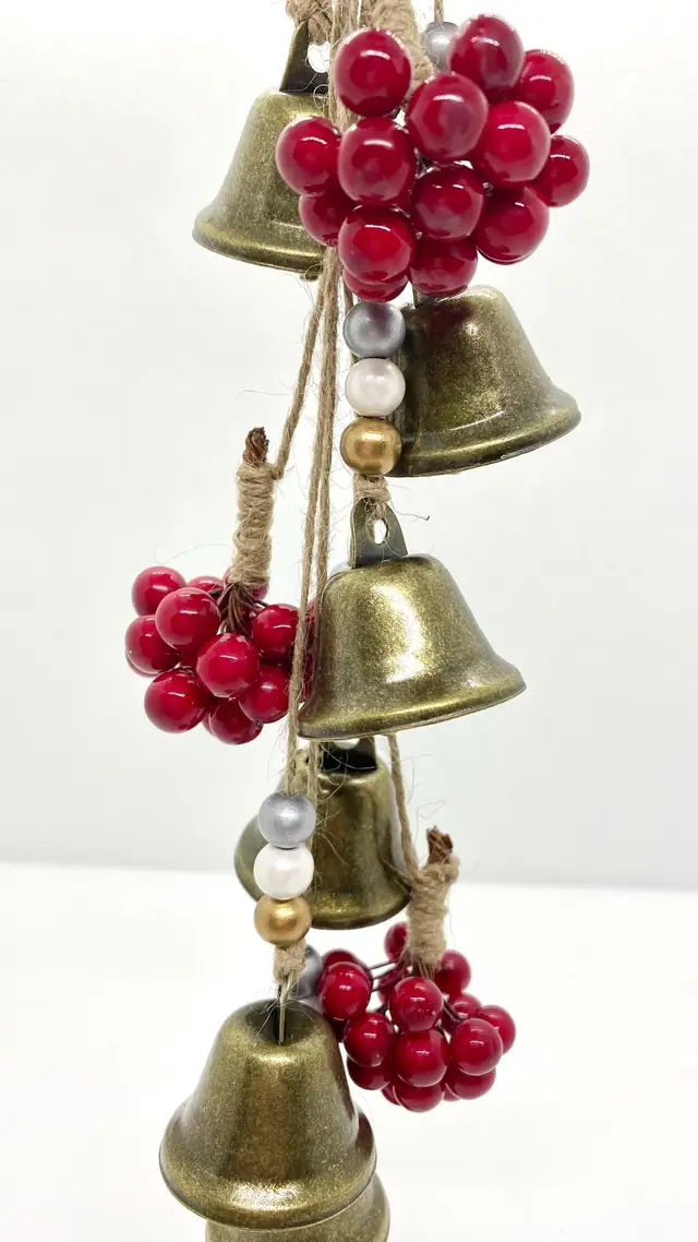 Wind chime “Wintertime” with brass bells. Chimes. Festive Christmas decoration. Christmas gift. Vintage. Winter berries. Boho. (photo 2)