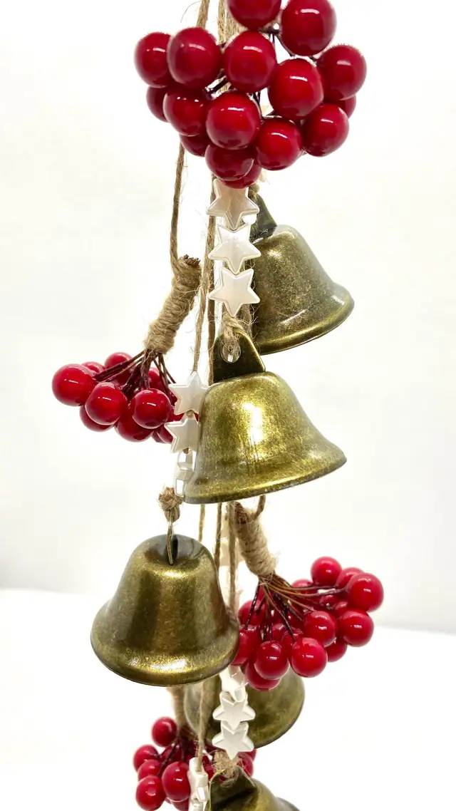 Wind Chime “Winter moment” with brass bells. Chimes. Festive Christmas decoration. Christmas gift. Vintage. Winter berries. Boho. (photo 3)
