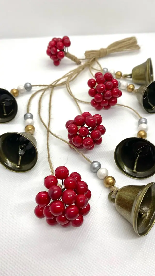 Wind chime “Wintertime” with brass bells. Chimes. Festive Christmas decoration. Christmas gift. Vintage. Winter berries. Boho. (photo 5)