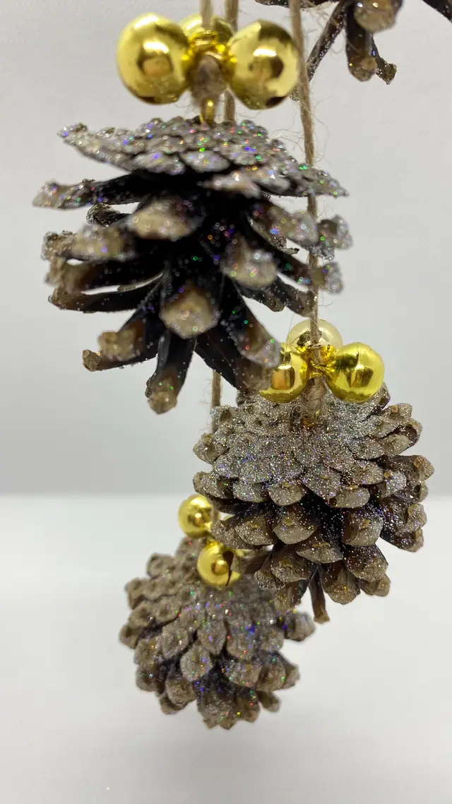 Festive “Winter cone” pendant as a home decoration for winter and Christmas time. Pine cone. Door hanger. Secret Santa gift. Boho. (photo 3)