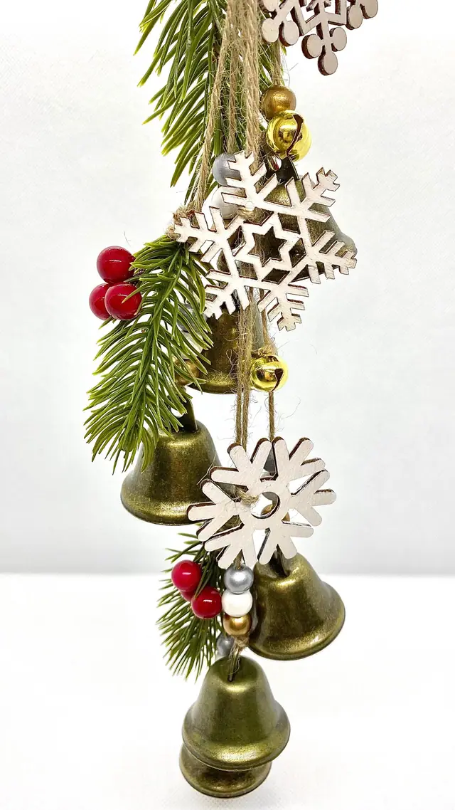Festive wind chimes “Winterklang” for home decoration. Decoration for fireplace. Brass bell, cow bell. Rustic chimes. Christmas. (photo 3)