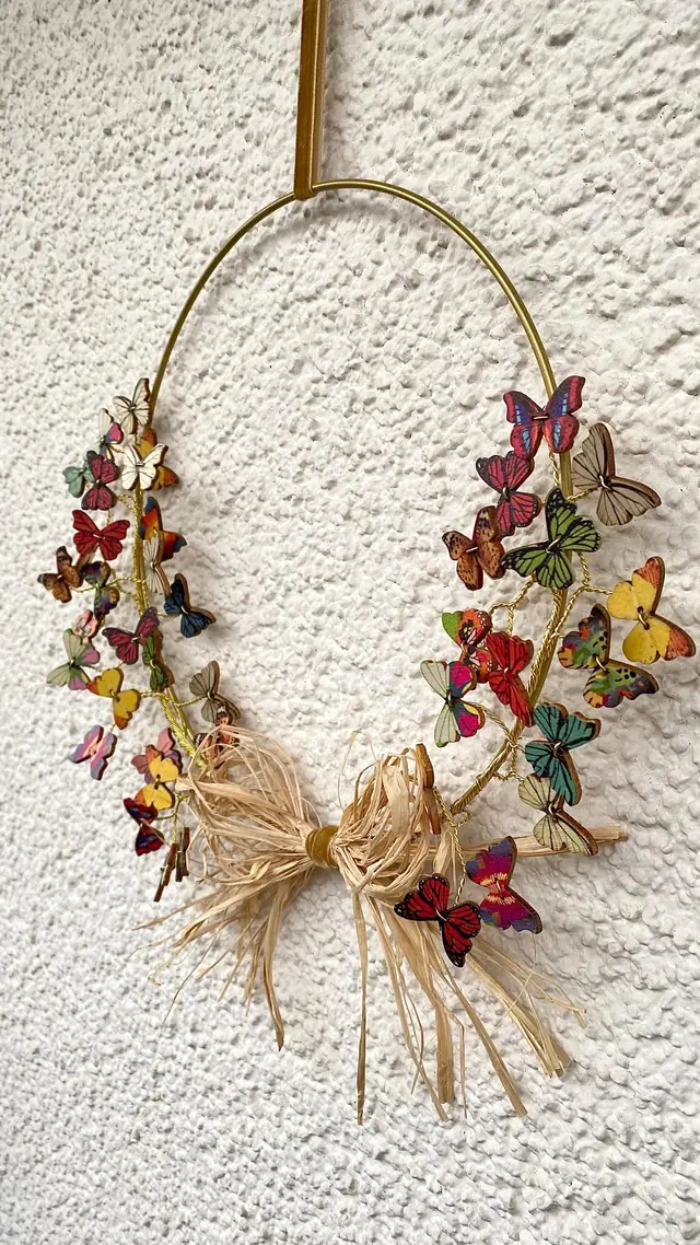 Spring/summer butterfly wreath made of wire for front doors, wall decorations, or housewarming gifts. Country style/rustic. Boho. Wire art. (photo 3)