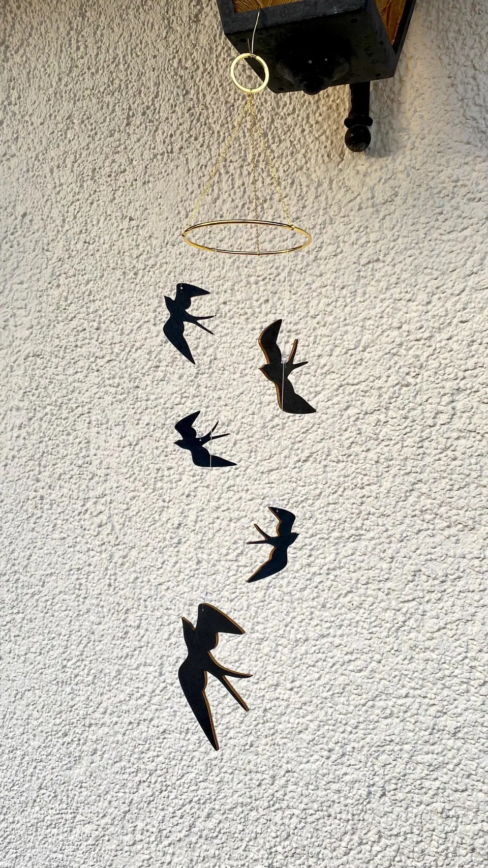 Vogelmobile zur Hausdekoration. Schwalben Mobile. Fensterdekoration. Geschenkidee. Holzmobile. Bohodekoration. Schwarze Schwalben. Zugvögel.