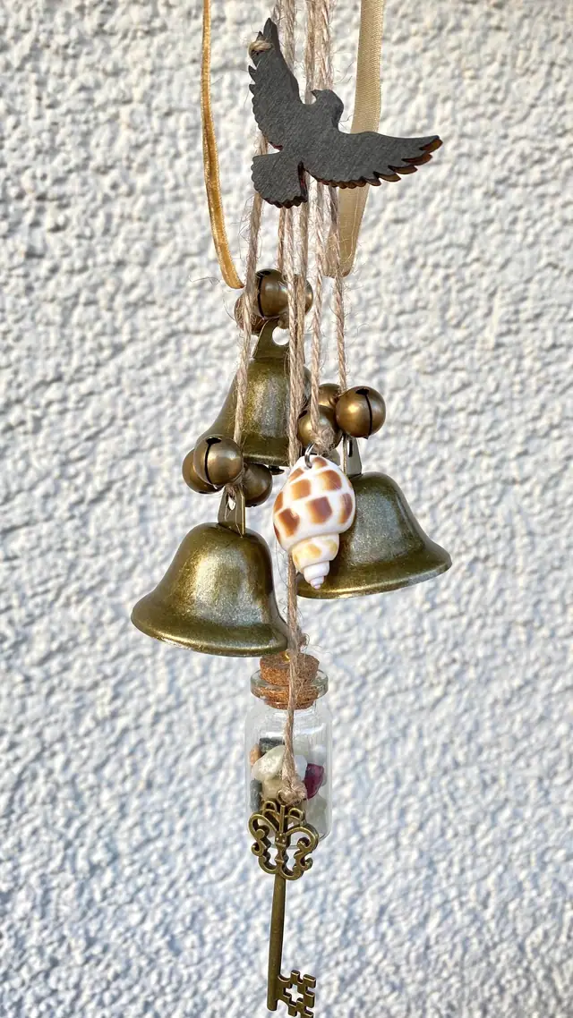 Windspiel „Hexenglöckchen“ mit Messingglocken. Rustikales Glockenspiel. Vintage. Hexendekor. Wicca. Magie. Hausschutz. Türanhänger. Boho (Foto 4)