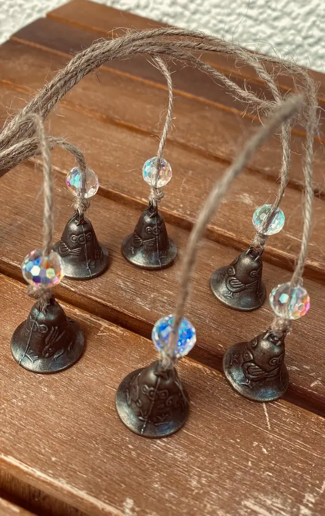 Mini sun catcher wind chime with engraving bird rabbit lucky charm house protection vintage chime gift decoration witch bell brass bell (photo 6)