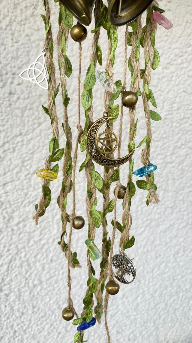 Door hanger with 6 crystals for home protection and decoration Door decoration Witch bell Wicca Witchy decoration Door handle decoration (photo 6)