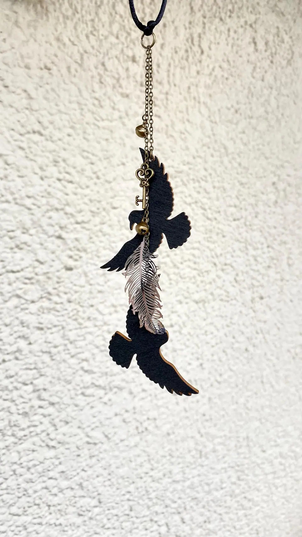 Car charm rearview mirror – Raven charm with bell & key. Vintage car decoration. Witch carriage decoration. Witch car charm. Bird motif