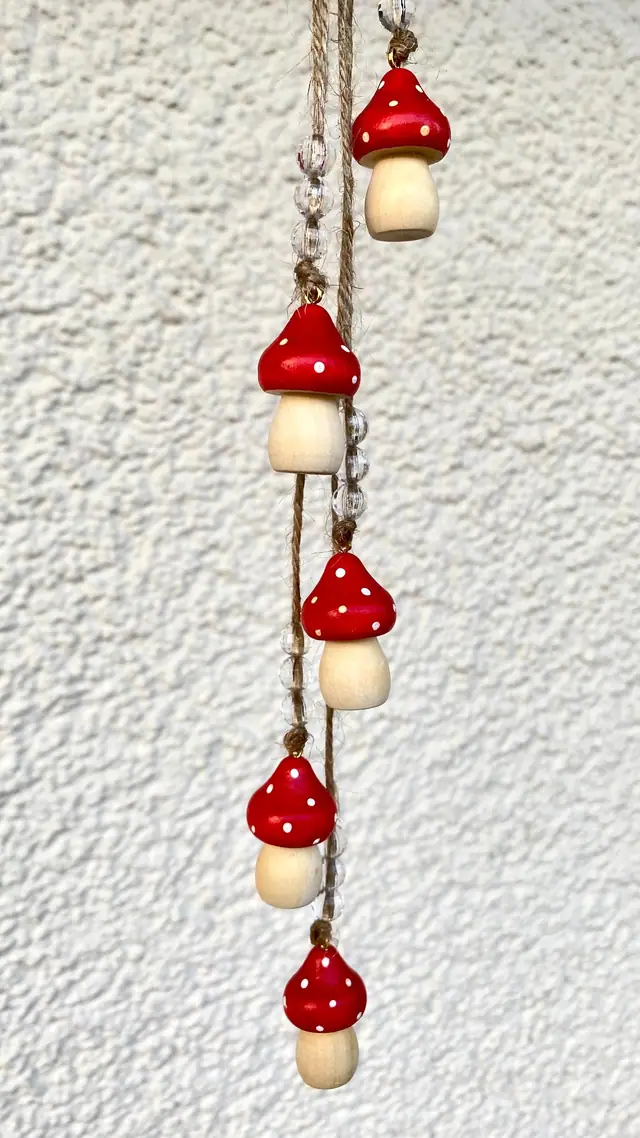 Wooden toadstool wind chime – lucky charm decoration for home & garden, boho kitchen decor, witchy decor, witchy cottagecore decoration. (photo 4)