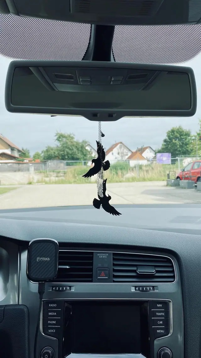 Car charm rearview mirror – Raven charm with bell & key. Vintage car decoration. Witch carriage decoration. Witch car charm. Bird motif (photo 2)