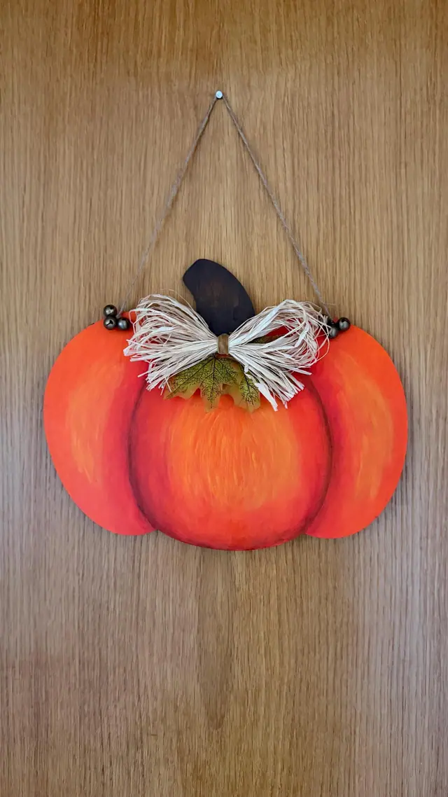 Halloween Kürbis zum Anhängen. Herbst-Deko. Handbemalte Holzscheibe. Kürbisdekoration. Türdekoration. Wandbehang. Spooky. Witchy. Boho (photo 3)