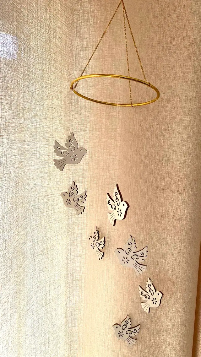 Wooden raven wind chime. Black bird mobile. Magical decoration with glass beads. Boho. Home decoration. Crows. Witch wind chime. Magic. (photo 6)