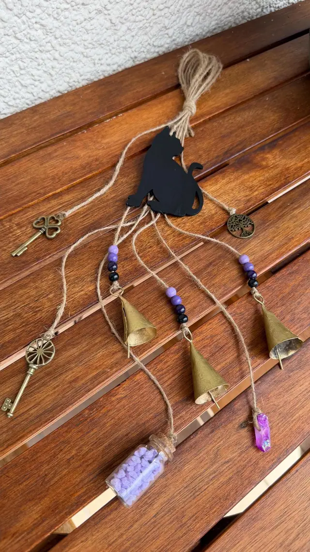 Halloween Windspiel als Hausdekoration mit schwarzen Katze. Hexenglöckchen. Witchy Deko mit Vintage Glocken für Haus. Magisches Geschenk (photo 12)