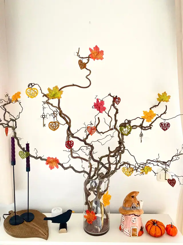 Herbst Deko Set zum Aufhängen. Herbstliche Dekoration fürs Zuhause. Herzen. Messingschlüssel. Herbstblätter. Magische Anhänger. Boho (Foto 10)
