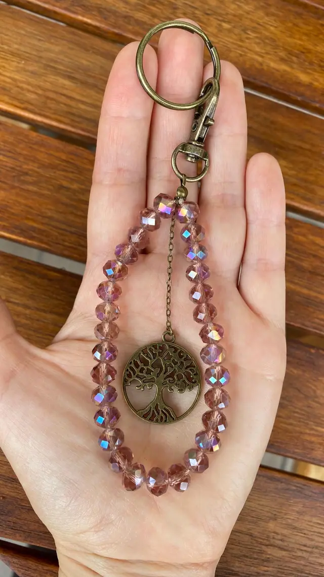 Schlüsselanhänger mit Lebensbaum Charm. 30 facettierte Glasperlen. Autoschlüssel- Anhänger in Bronze. Schlüsselbund. Boho Accessoire. (photo 7)