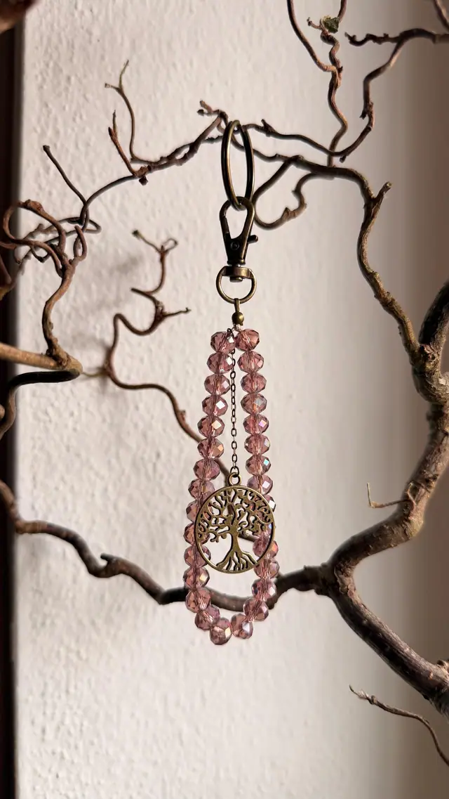 Schlüsselanhänger mit Lebensbaum Charm. 30 facettierte Glasperlen. Autoschlüssel- Anhänger in Bronze. Schlüsselbund. Boho Accessoire. (photo 8)