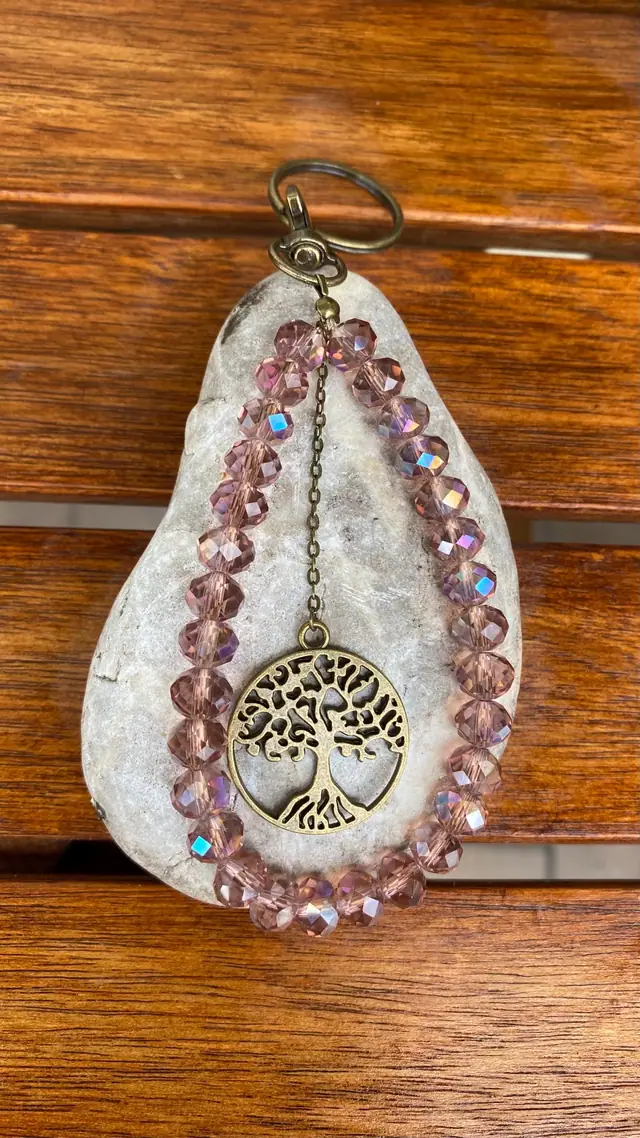 Schlüsselanhänger mit Lebensbaum Charm. 30 facettierte Glasperlen. Autoschlüssel- Anhänger in Bronze. Schlüsselbund. Boho Accessoire. (photo 3)